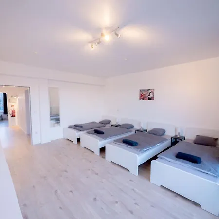 Apartament Work & In
