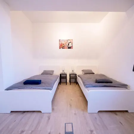 Work & In Apartament *